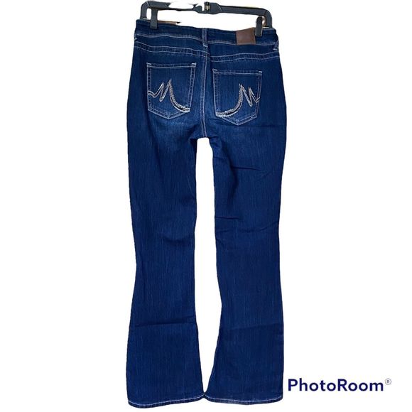 Maurices Women's Jeans Denim Flex size 6Reg Mid rise Bootcut Dark wash 5 pocket - Picture 2 of 11